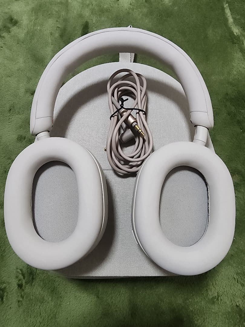 美品　SONY WH-1000XM5 ワイヤレスヘッドホン