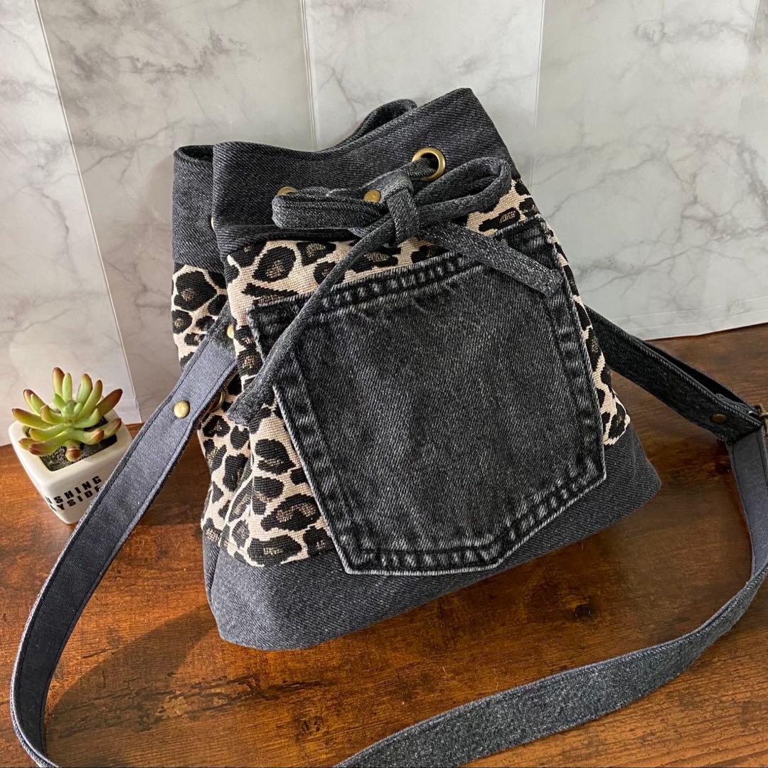 Ｎｏ.61 デニムリメイク【巾着バッグ】ショルダーバッグ ハンドメイド