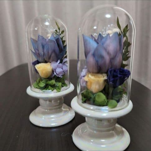 特選仏花　蓮の花　ガラスドーム　中サイズ　一対　造花無し　プリザーブドフラワー