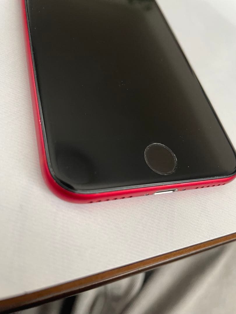 Apple iPhone SE第二世代 本体 64GB　レッド　赤