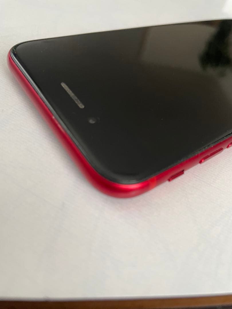 Apple iPhone SE第二世代 本体 64GB　レッド　赤