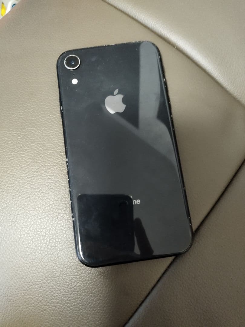 S*）様 iPhone XR Black 128 GB au