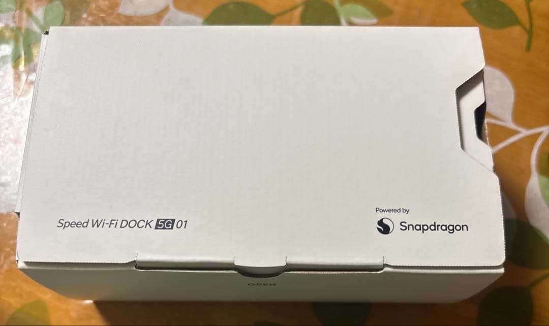 極美品　SIMフリー　国内最強　使用浅　5Gポケットルーター　povo 楽天