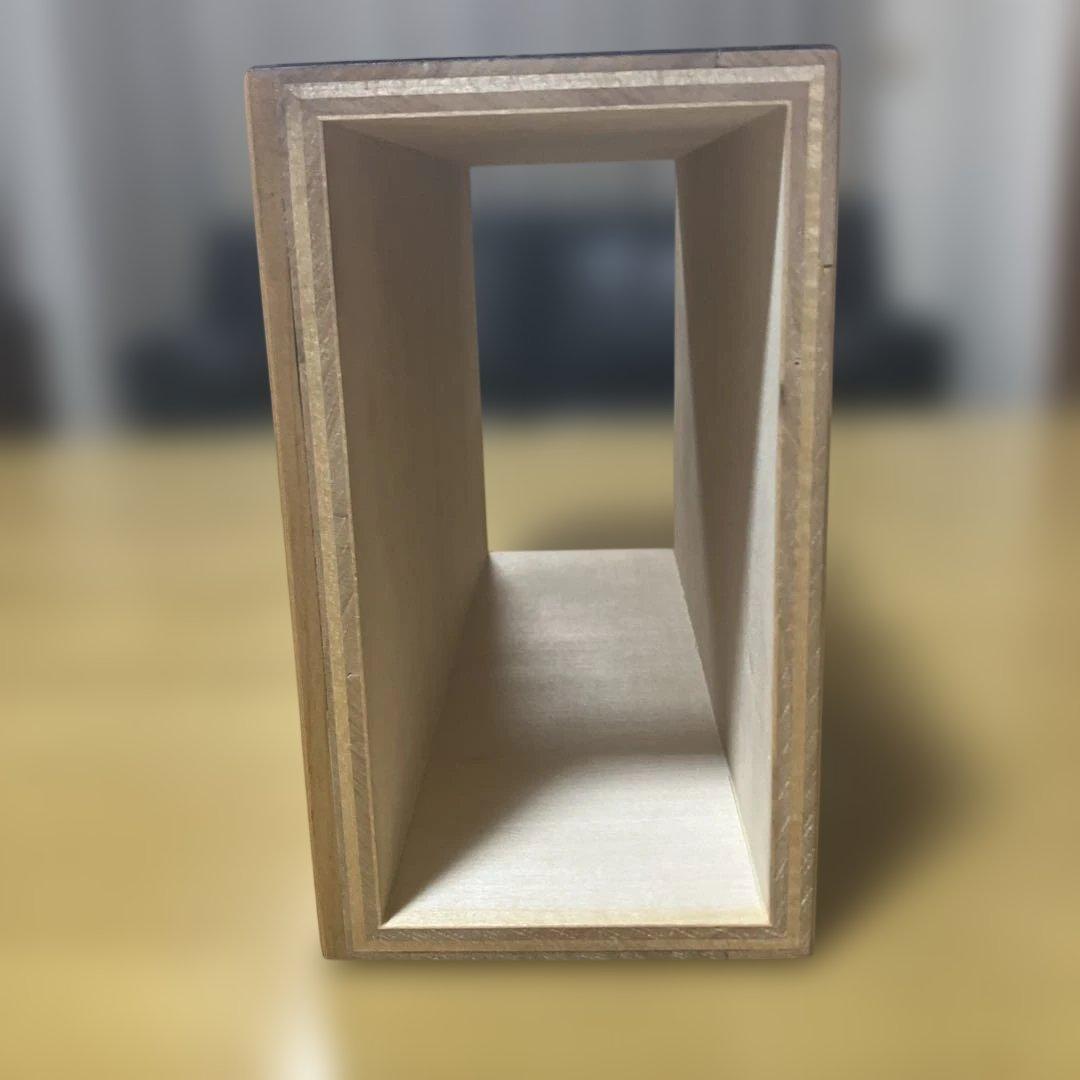 ハンドメイド　戸塚刺繍　マッチ箱の小物入れ