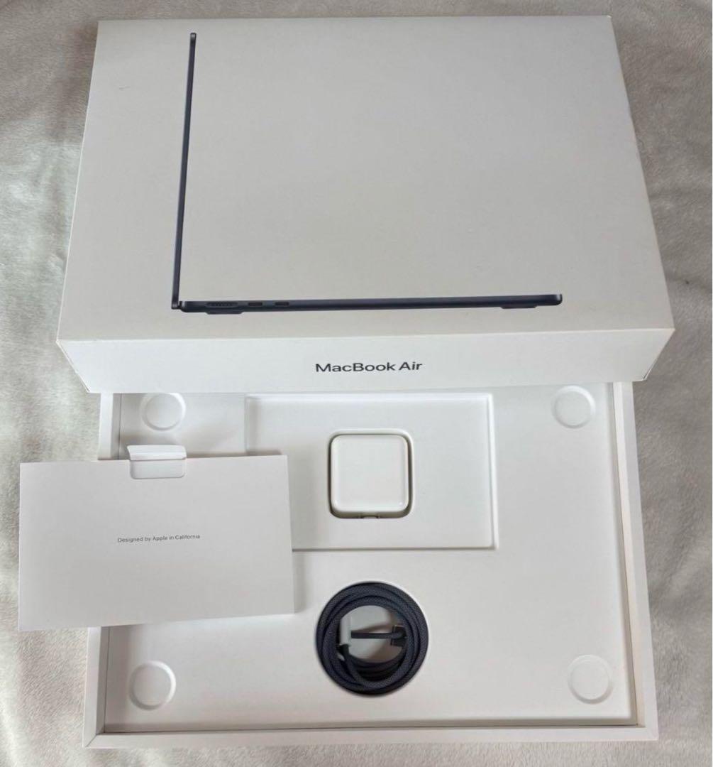 MacBook Air M3チップ メモリ8GB/SSD512GB 13インチ