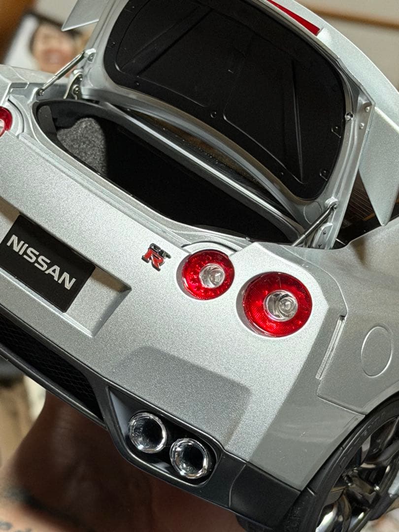 オートアート 日産 GT-R R35 Premium edition
