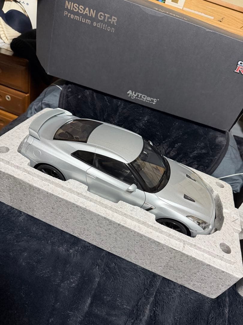 オートアート 日産 GT-R R35 Premium edition