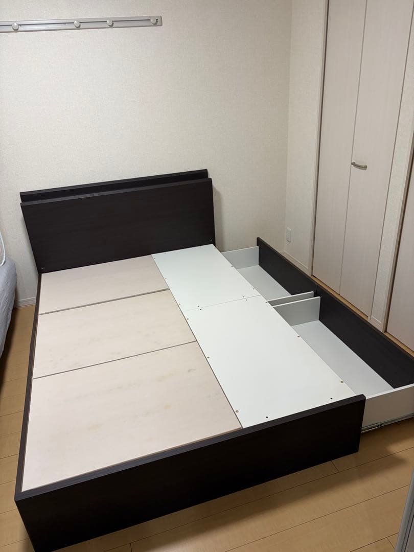 【匿名配送】ニトリ　ダブルベッド　フレーム　ダークブラウン