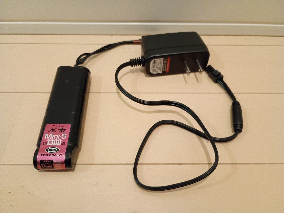 東京マルイ コルト M4A1 カービン　電動ガン バッテリー 充電器