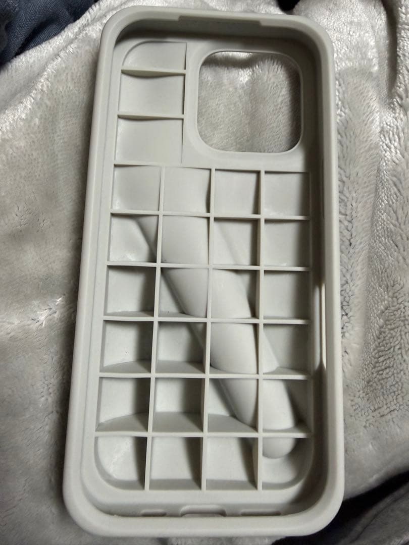 rhode skin iPhone16Pro lip case リップ付