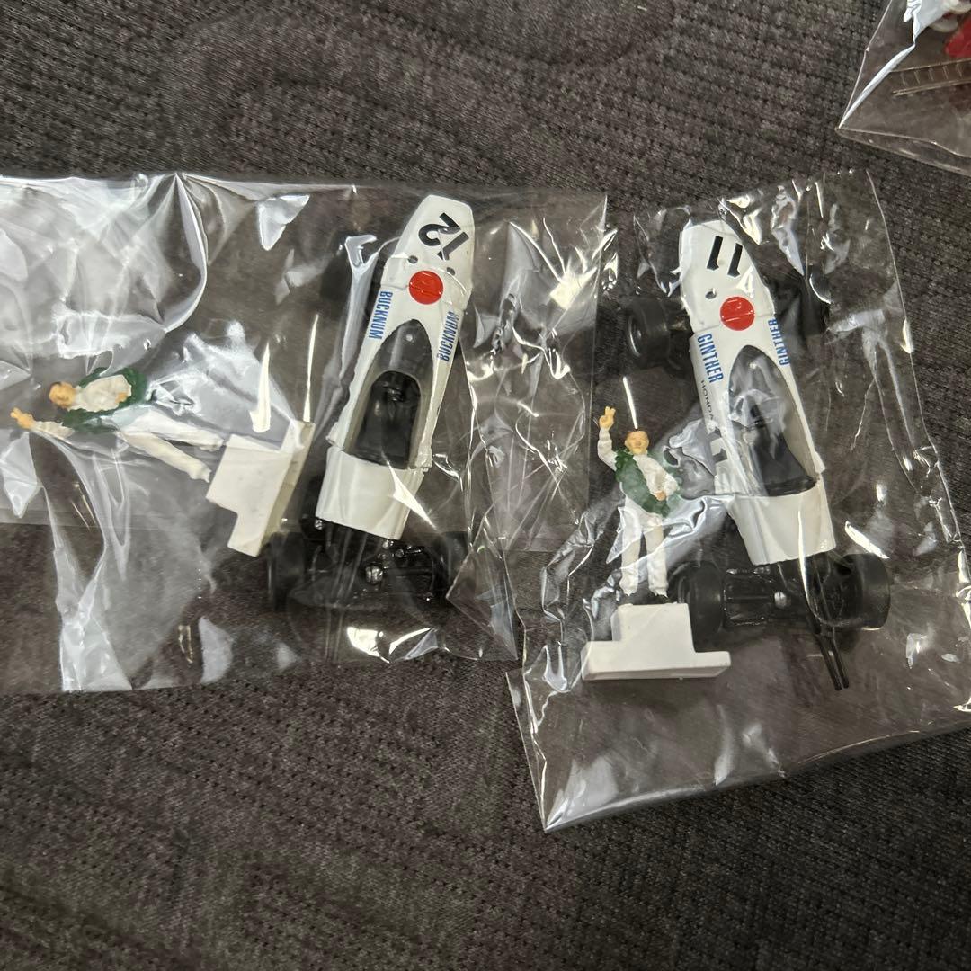 レトロ‼️ ミニチュア カー バイクなど 人間付き 44個入り