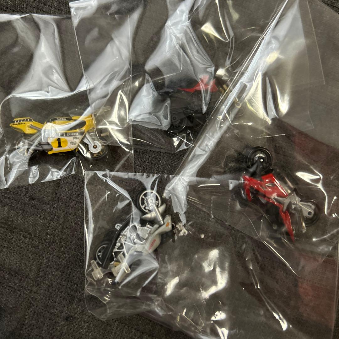 レトロ‼️ ミニチュア カー バイクなど 人間付き 44個入り