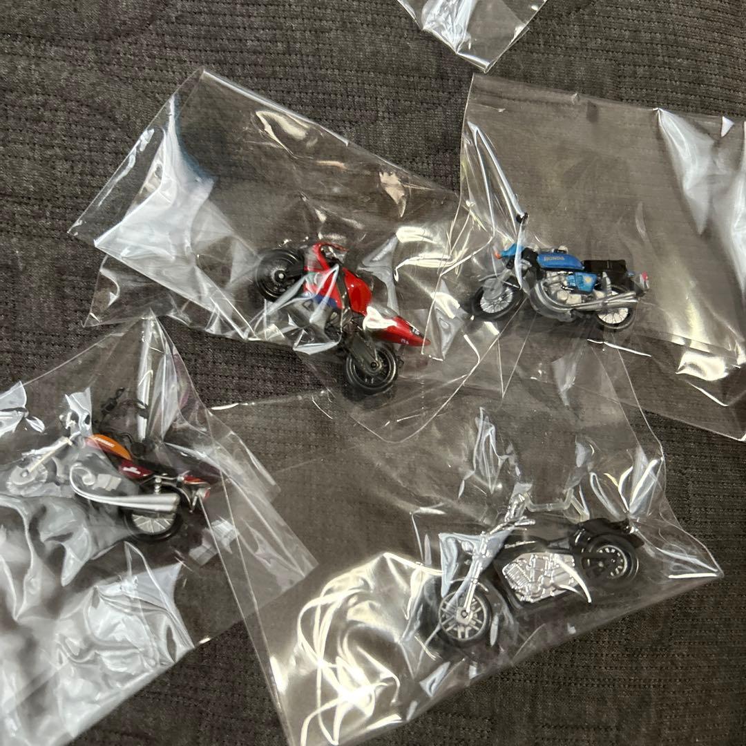 レトロ‼️ ミニチュア カー バイクなど 人間付き 44個入り