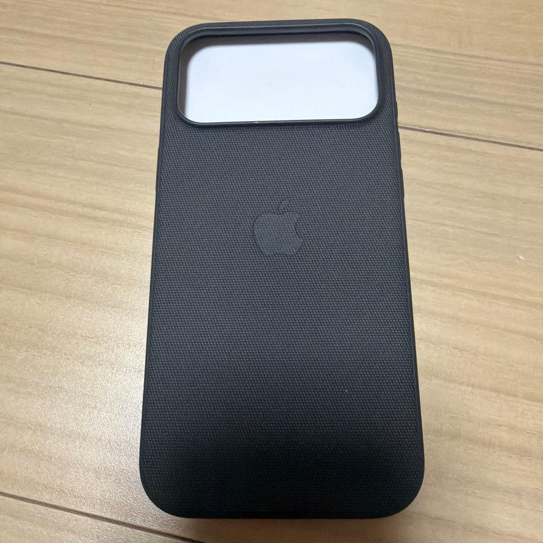 お*ま様 iPhone 17 Pro Maxテックウーブンケース - ブラック