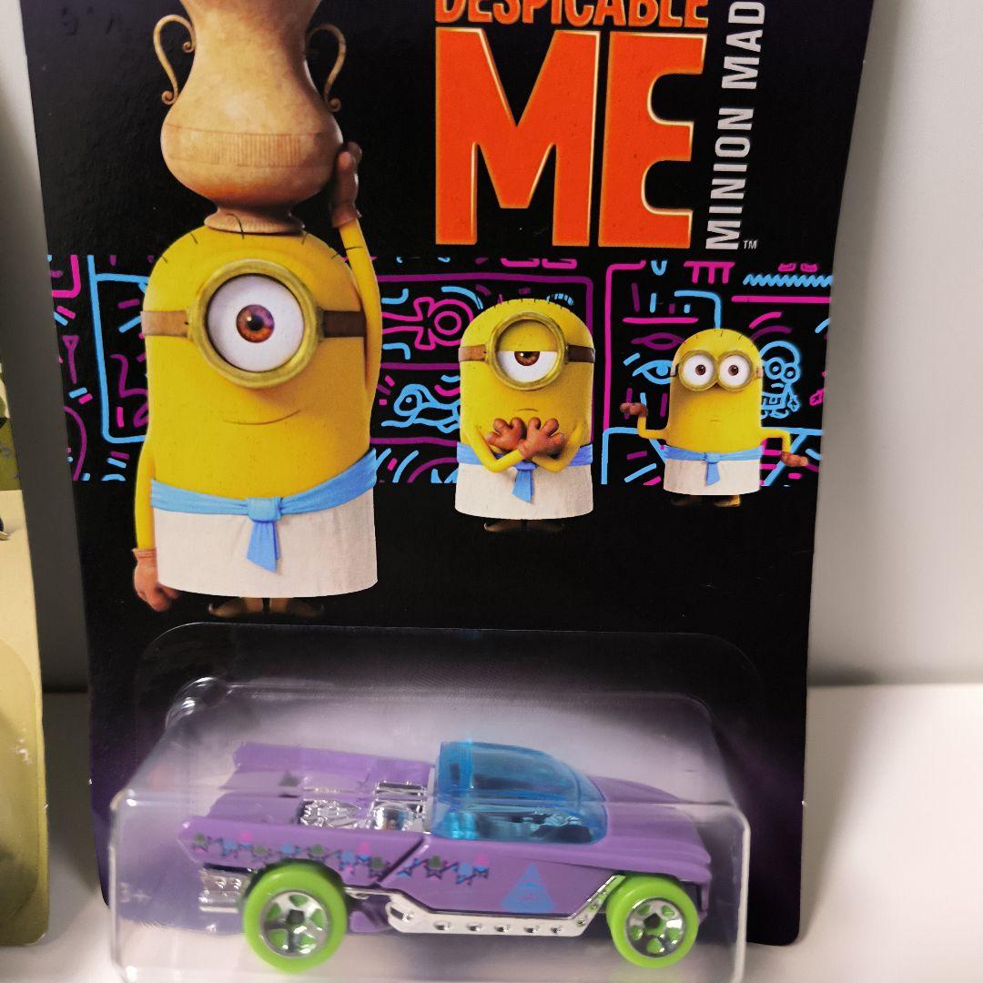 ミニオンモデルのホットウィールミニカー7台