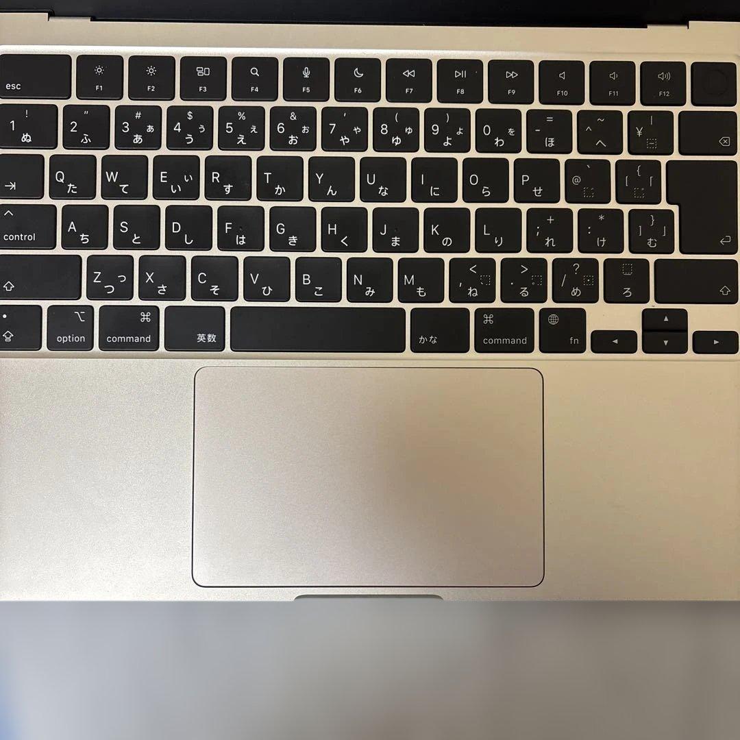 Apple MacBook Air M2 13.6インチ 2022