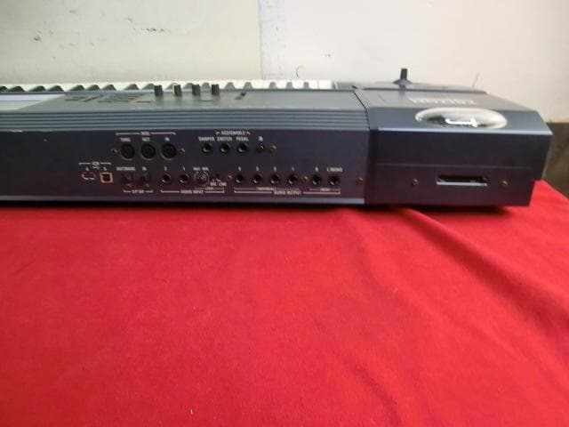 132：KORG　TRITONEX76　ジャンク　引取限定：埼玉県所沢市