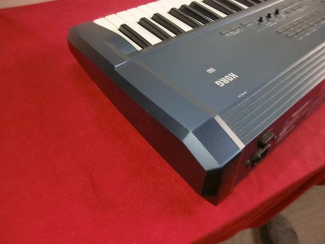 132：KORG　TRITONEX76　ジャンク　引取限定：埼玉県所沢市