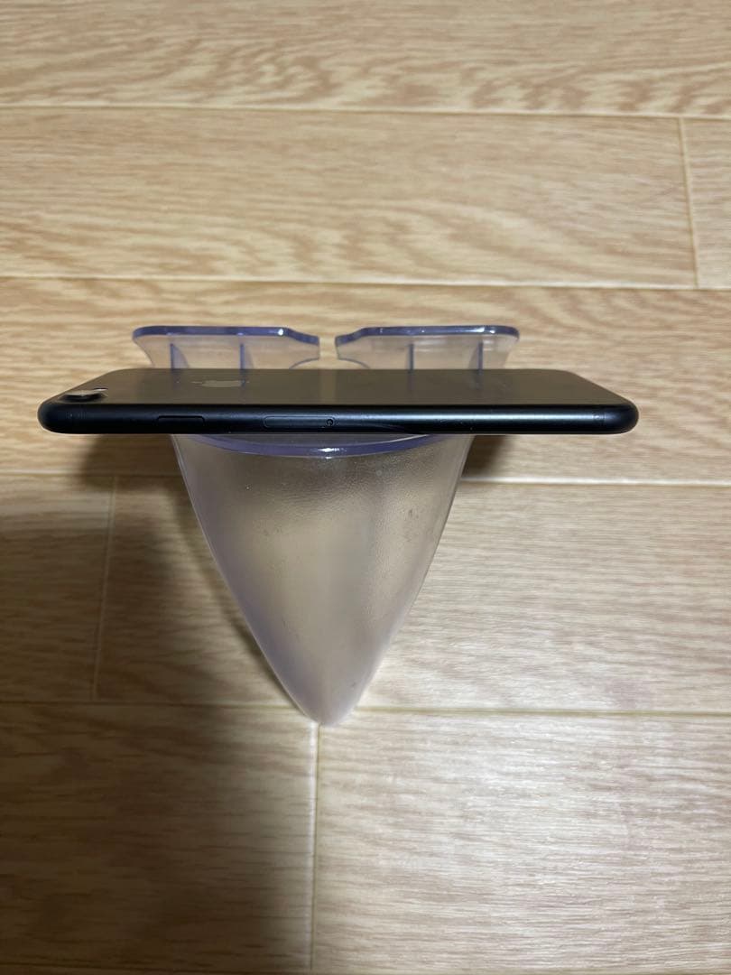 Iphone7 32GB ブラックSIMフリーバッテリー98%良品