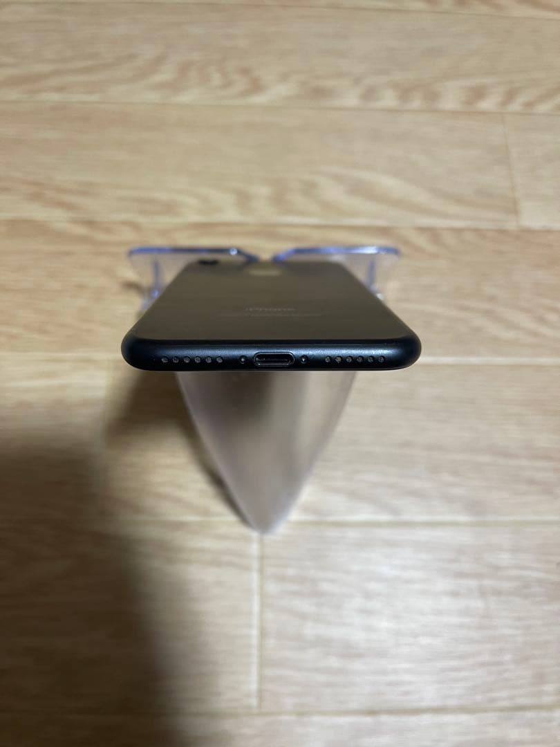 Iphone7 32GB ブラックSIMフリーバッテリー98%良品