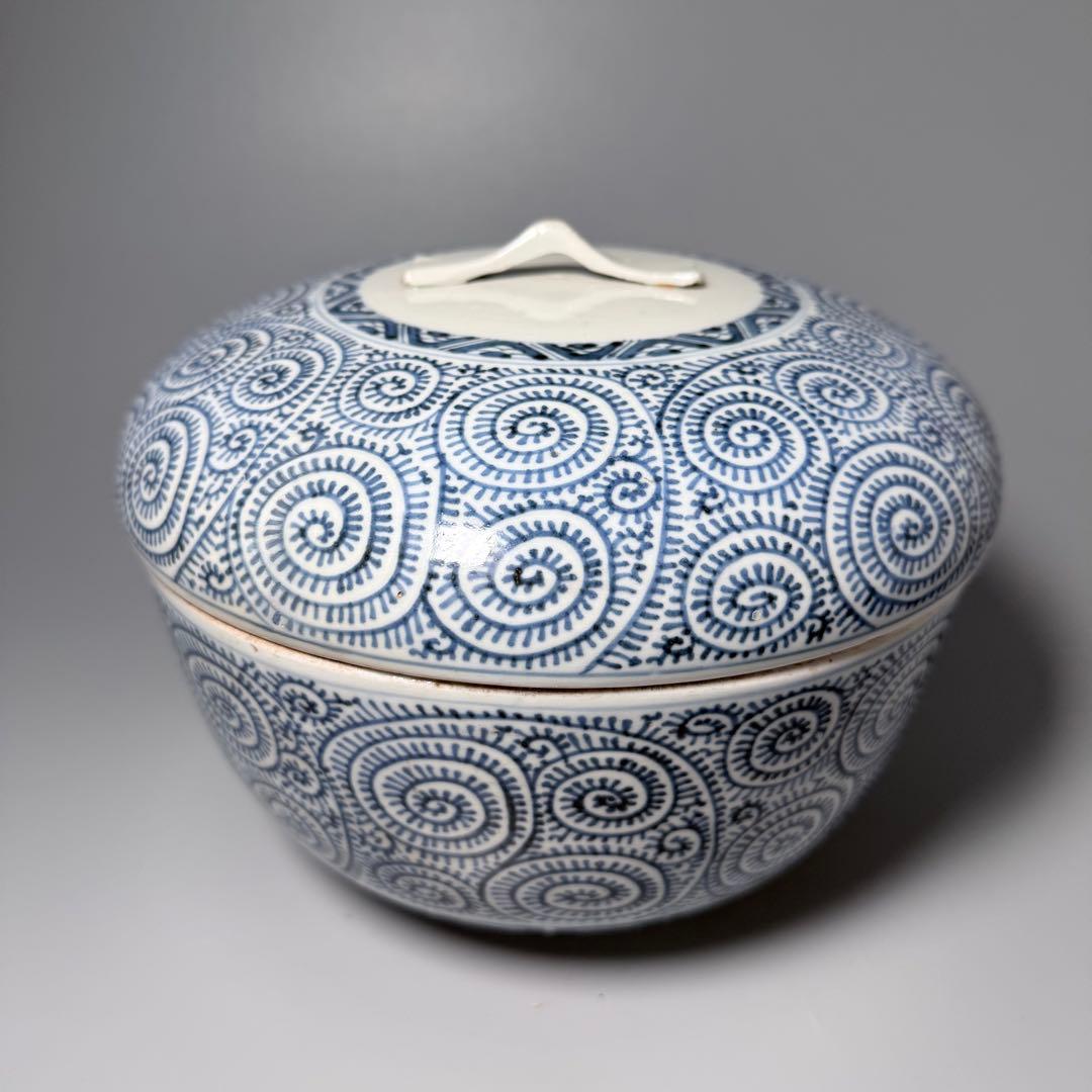 古伊万里　染付　蛸唐草　蓋付き鉢　直径21.5cm　共箱　蒐集家旧蔵品　状態◎