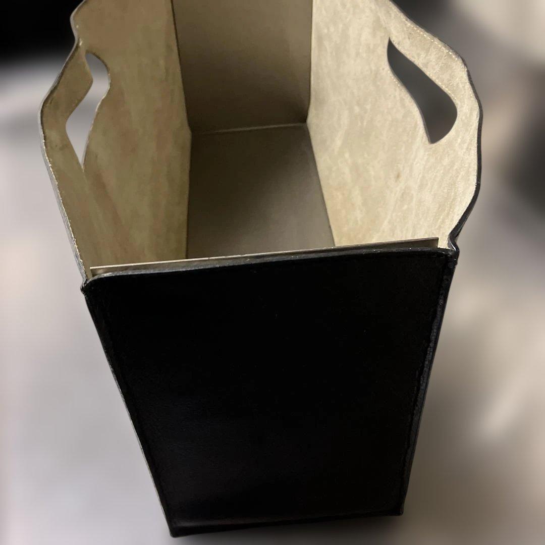 COW レザー　マガジンラック