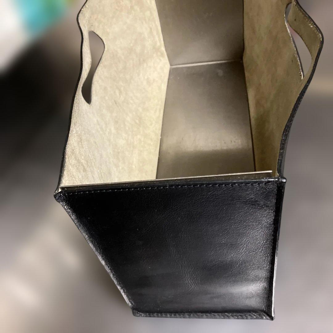 COW レザー　マガジンラック