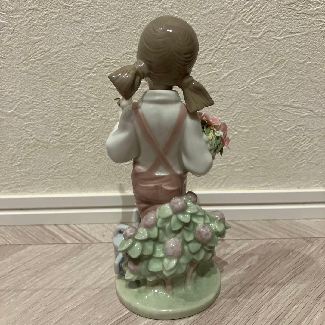 リヤドロ LLADORO 女の子 花