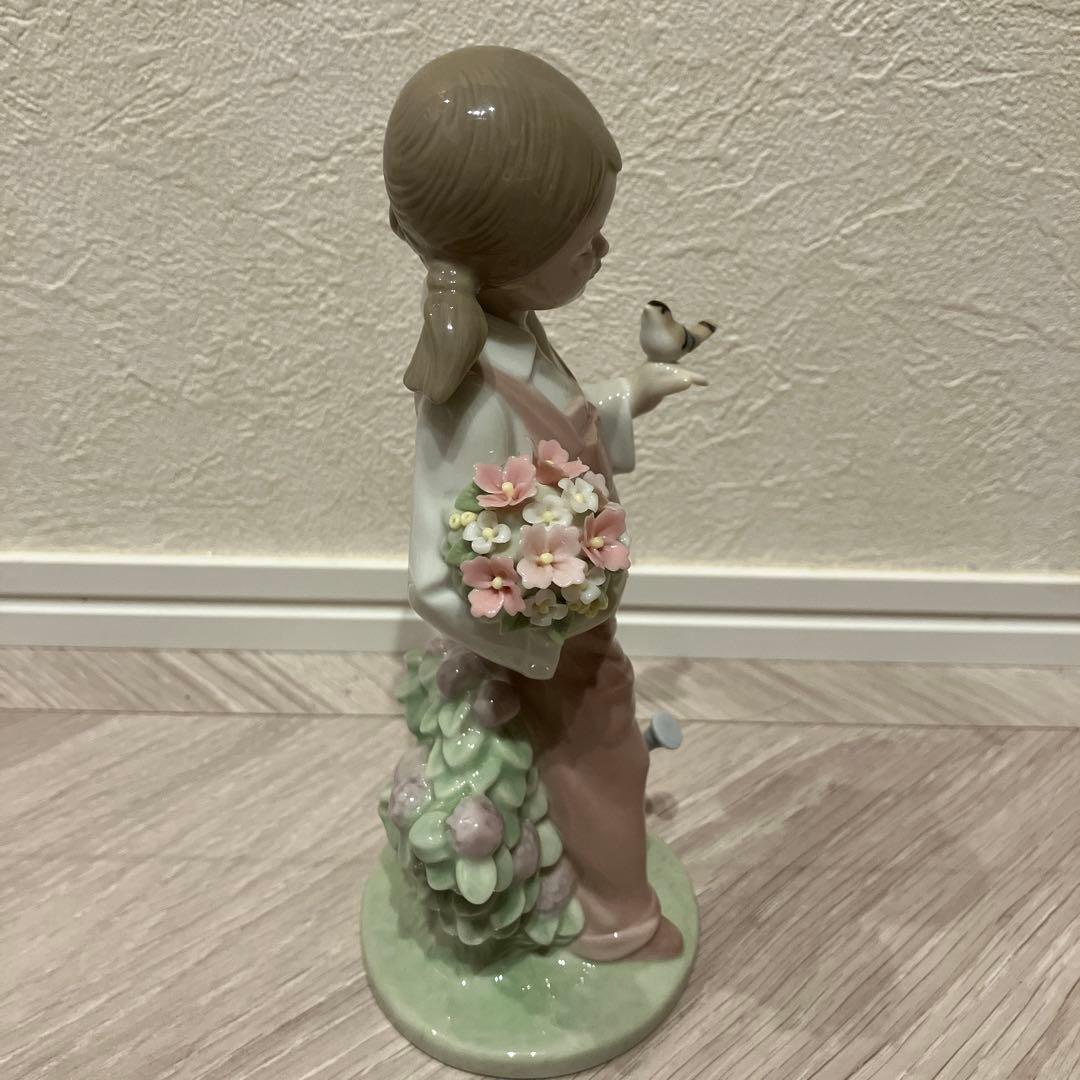 リヤドロ LLADORO 女の子 花