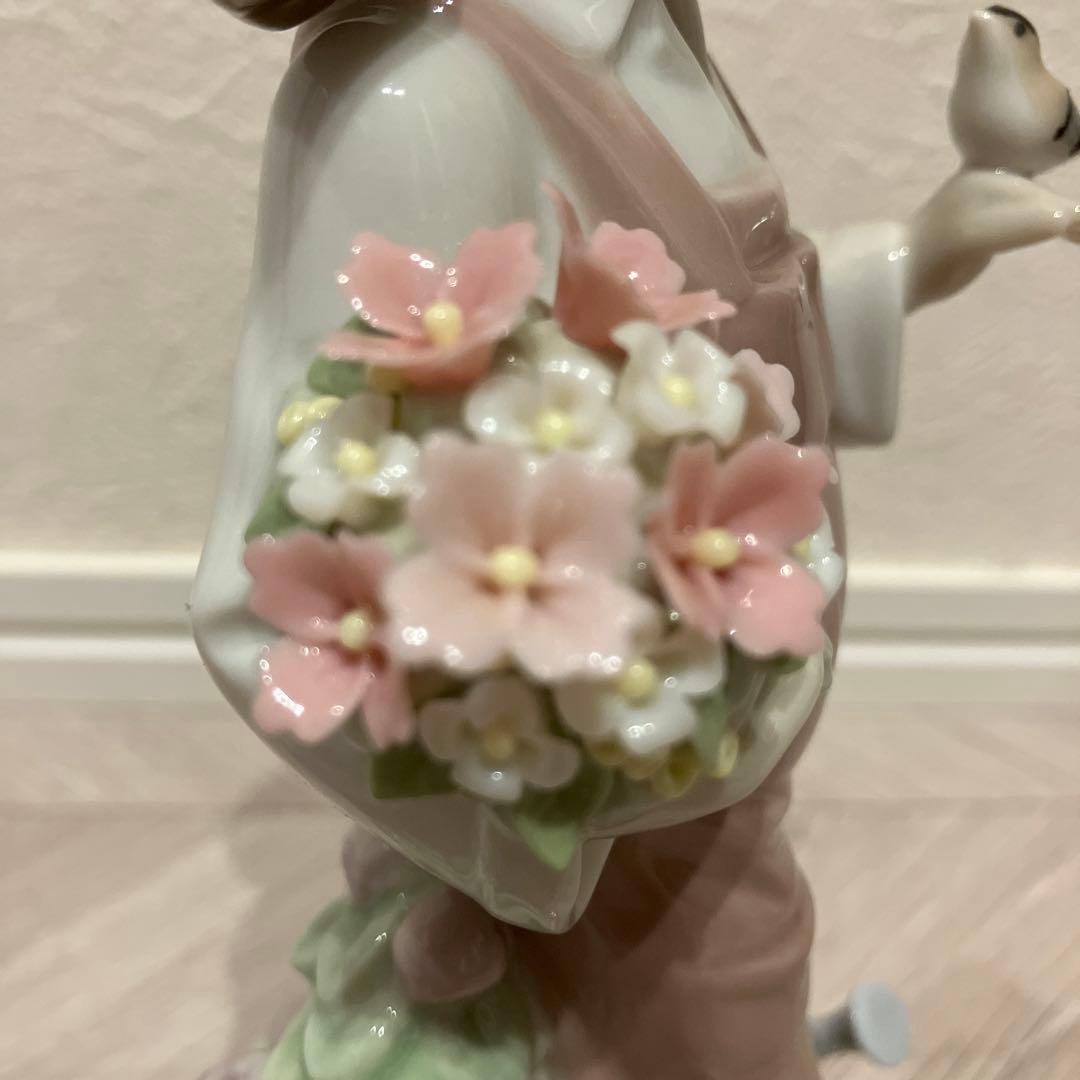 リヤドロ LLADORO 女の子 花