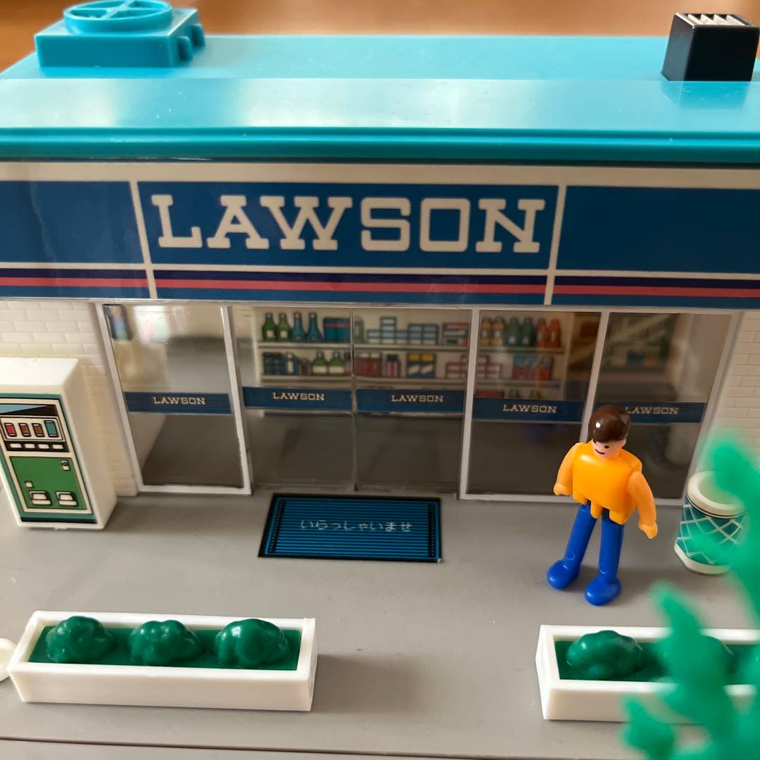 わ*ん様 トミカタウン ローソン☆ローソントラックトミカ付☆