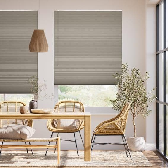 未使用　ハニカムシェード　グレージュ　172.9×181.4