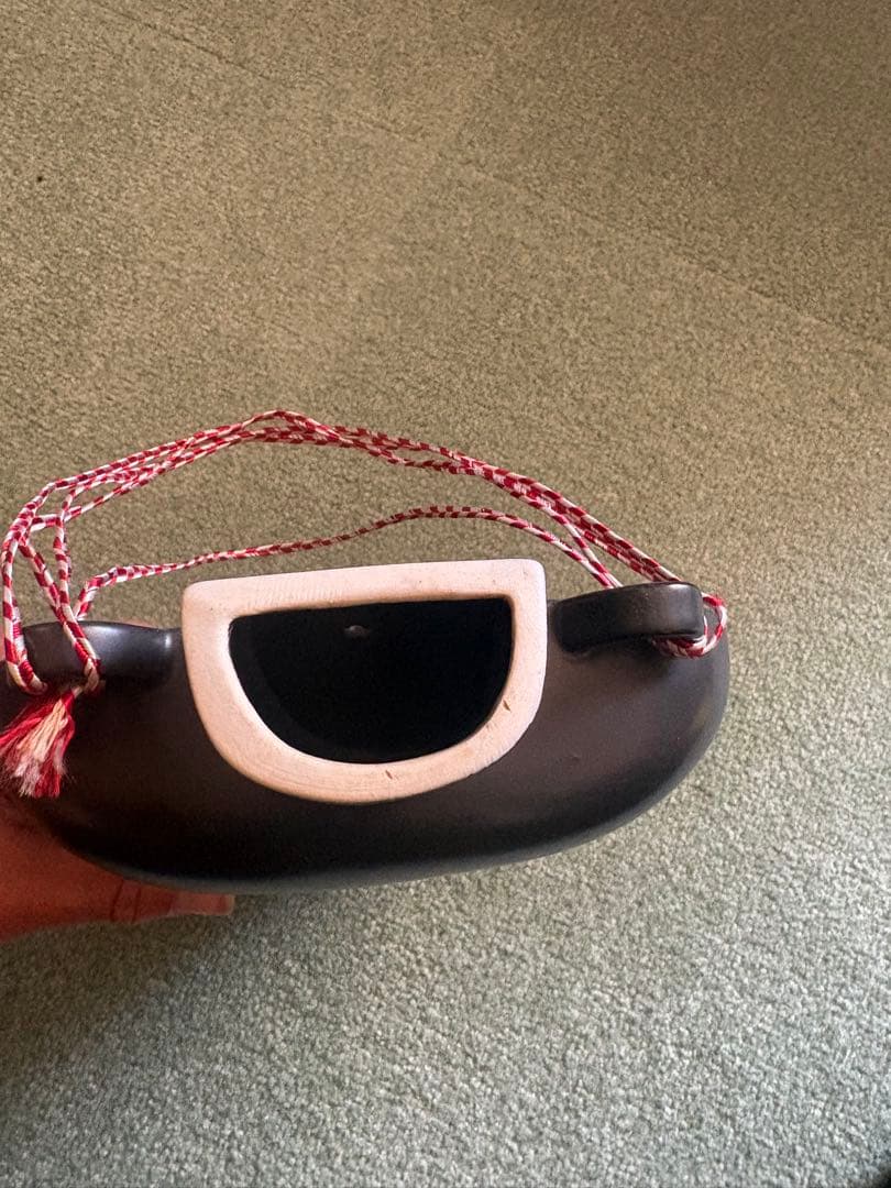 トラヤ　虎屋　陶器の花瓶