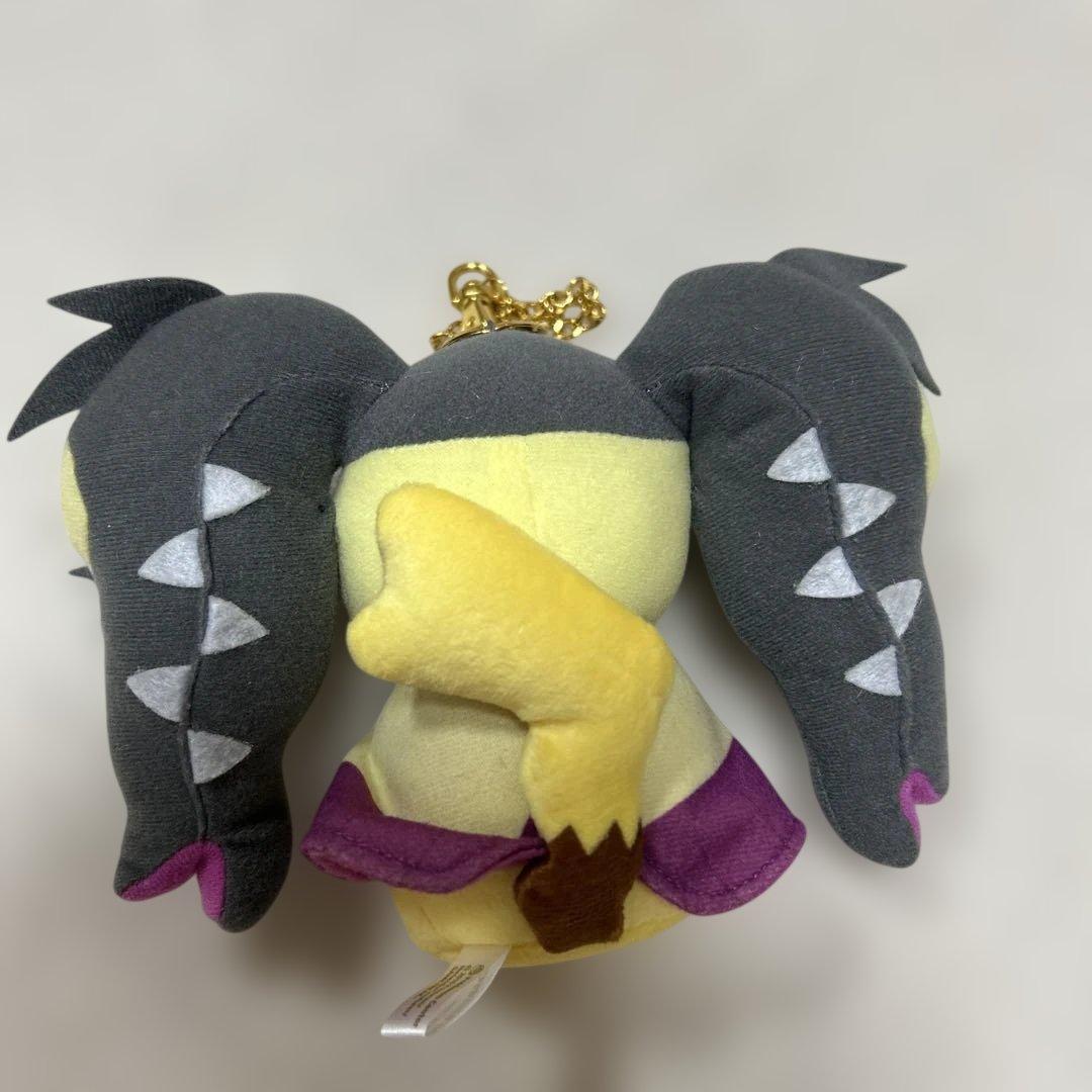 ピカチュウ メガクチートのポンチョ　ぬいぐるみマスコット