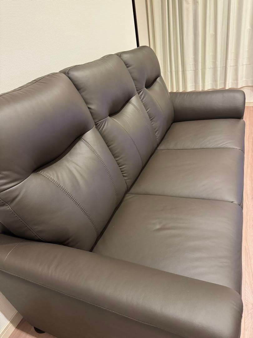 【大阪市引取のみ】【超美品】3人掛けソファ 本革 (ニトリ:ナルタKD DBR)