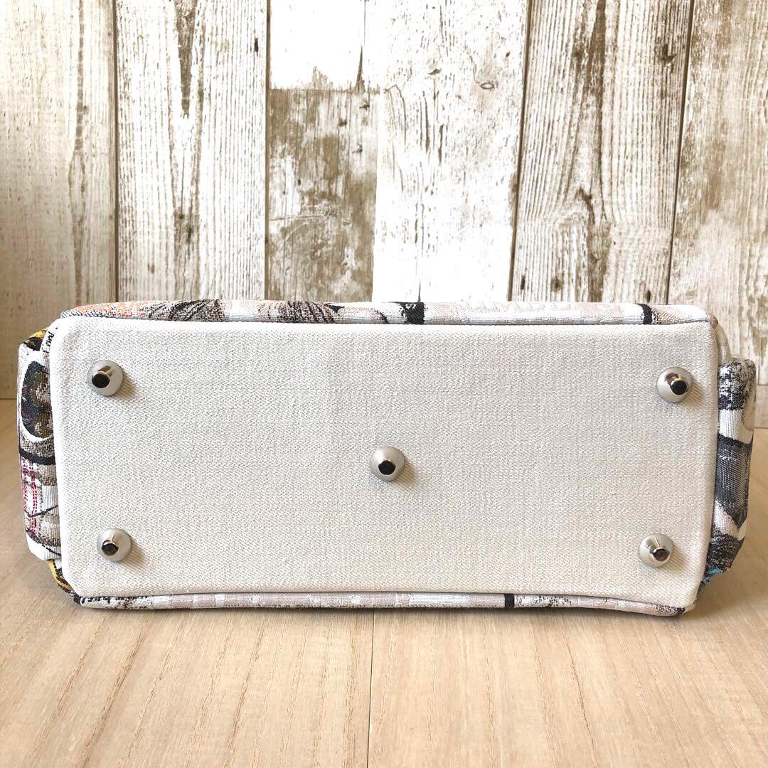 トートバッグ　ハンドメイド　デニムリメイク　アイボリー×ブラック【新品デニム】