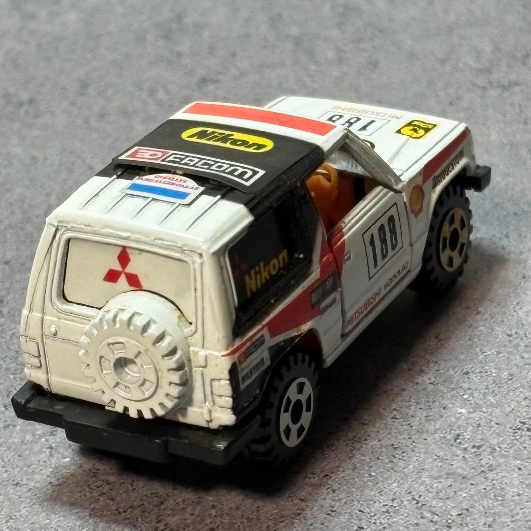 トミカ69三菱パジェロ 三菱自販特注 日本製