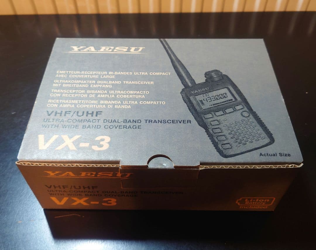 アスロック【中古美品】YAESU VX-3 デュアルバンドトランシーバー