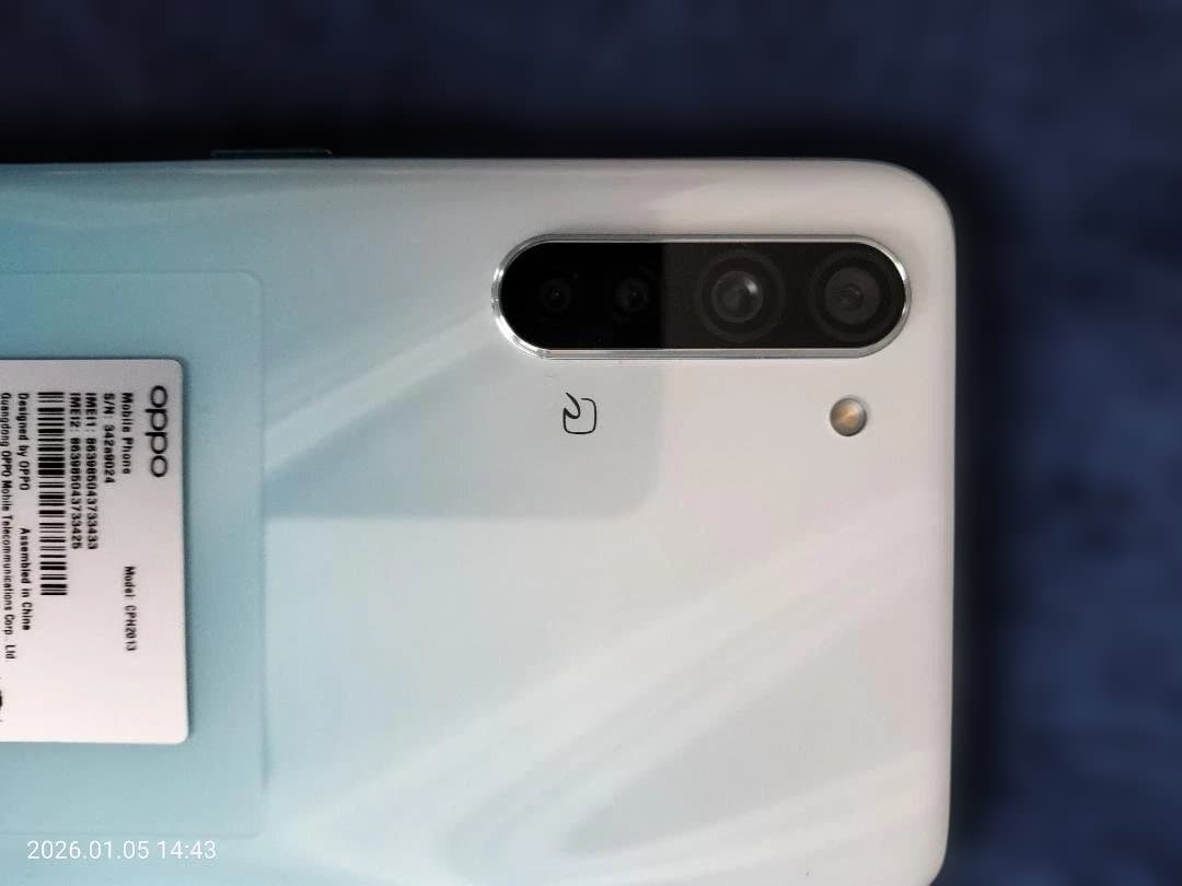 【美品】oppo Reno3a ホワイト