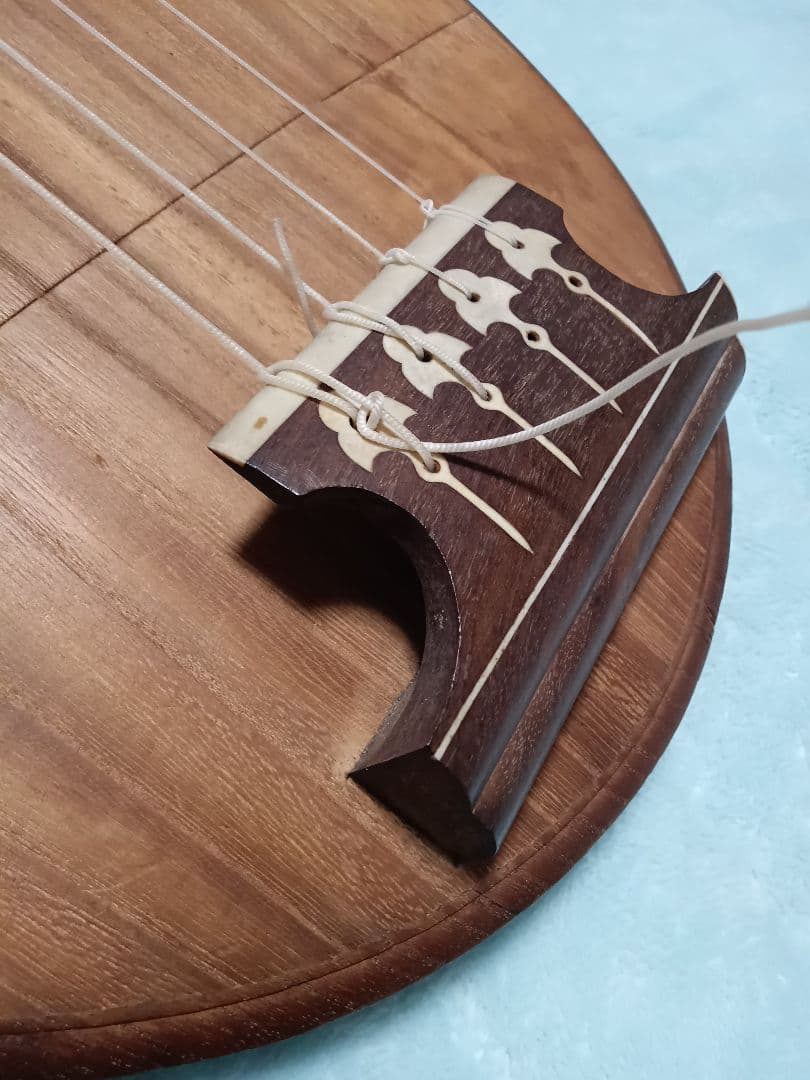 価格ご相談ください。薩摩琵琶　筑前琵琶　和楽器です。弦は新品　分解可能