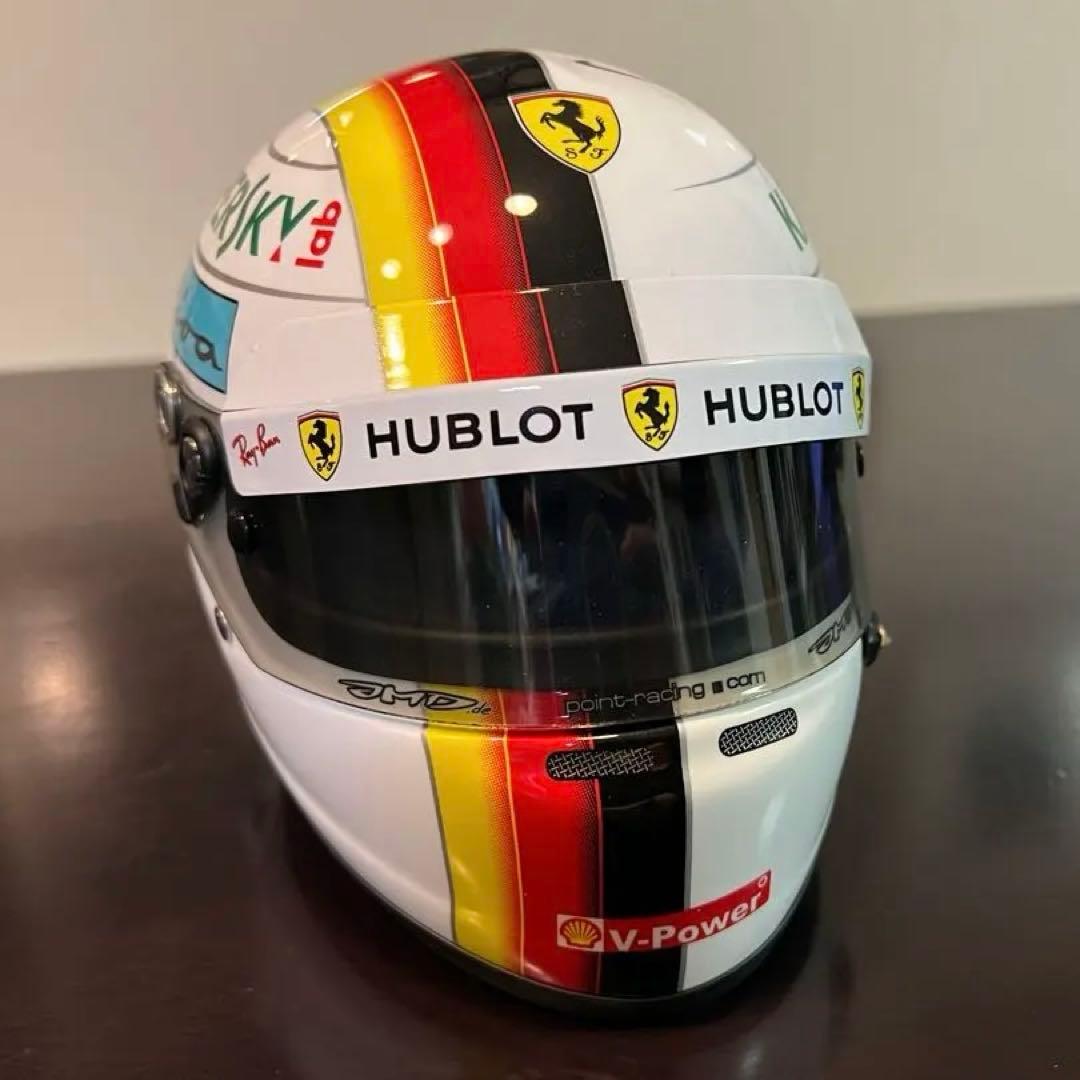 （一点物）F1 Ferrari セバスチャンベッテル 直筆サイン入り1/2