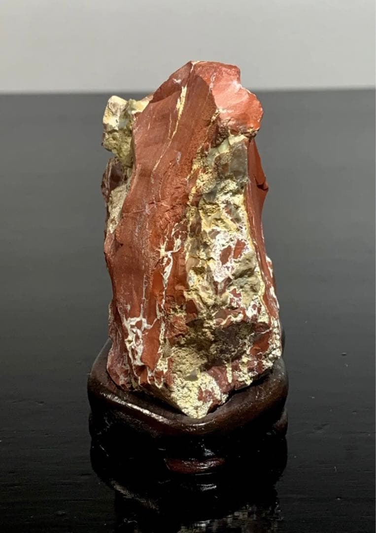 佐渡錦紅石  佐渡赤玉石 ウブ 横3.5×高8×奥行3.5(cm) 180g