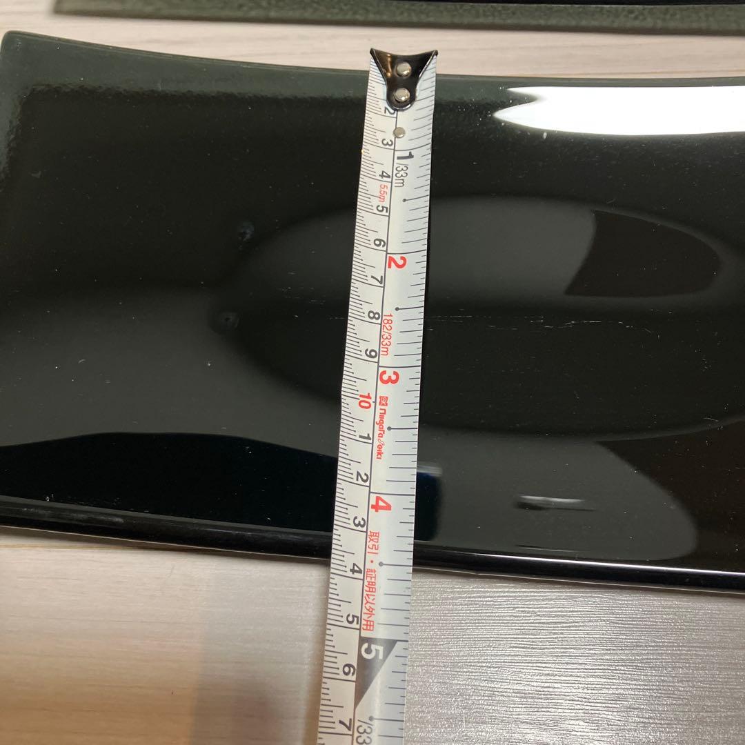 黒い四角形の皿 4枚、黒長方形の皿4枚、計8枚セット　ガラス　上品　黒器まとめ