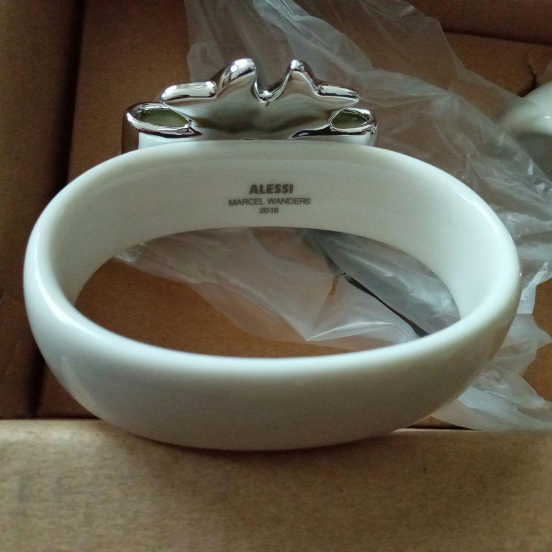 新品　アレッシィ　リボン　ナプキンリング　4個セット