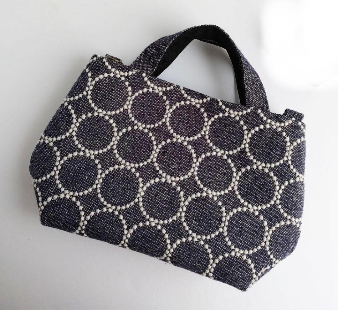 ミナペルホネン／タンバリンネービーパニーニ風バック&共布チャーム