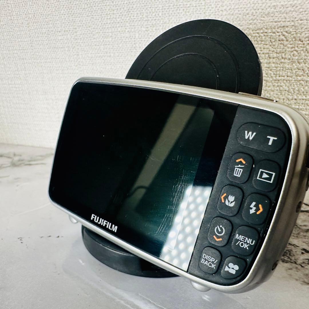 FUJIFILM FinePix Z37 コンデジ