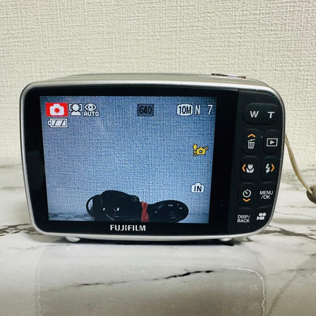 FUJIFILM FinePix Z37 コンデジ