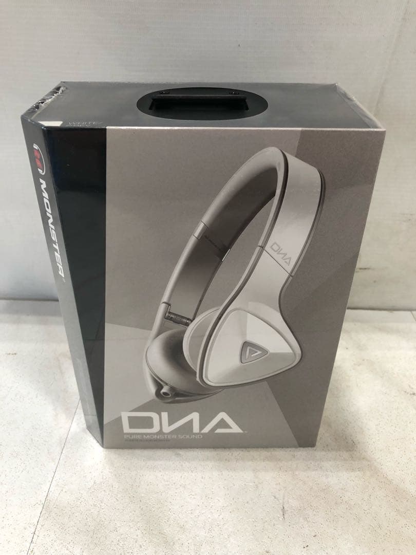 HF83【新品未開封】モンスター　ヘッドホンDNA