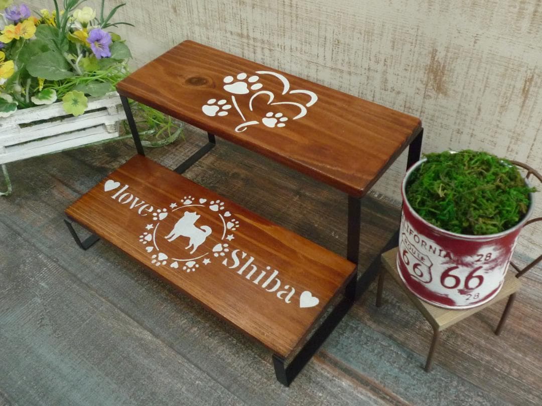 ♥️ご予約⭐柴犬ちゃん柄♥️アイアンレッグ2段棚⭐ウォルナット♥️--168