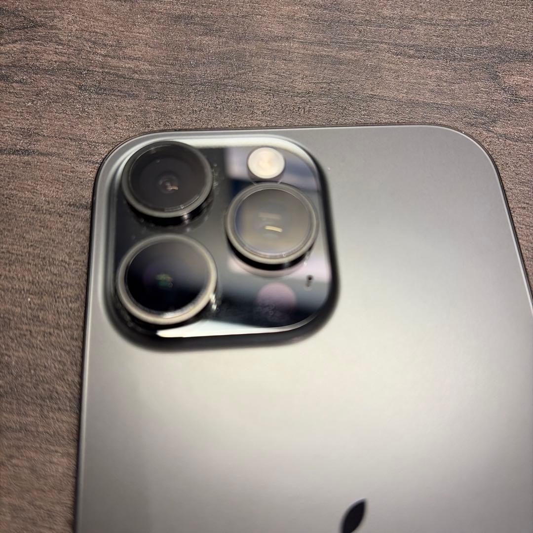 Apple iPhone 16 Pro Maxブラックチタニウム　256GB